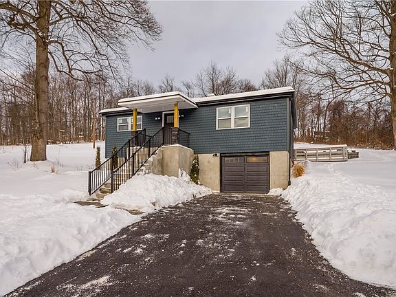 4th image of 933 Boyce Rd