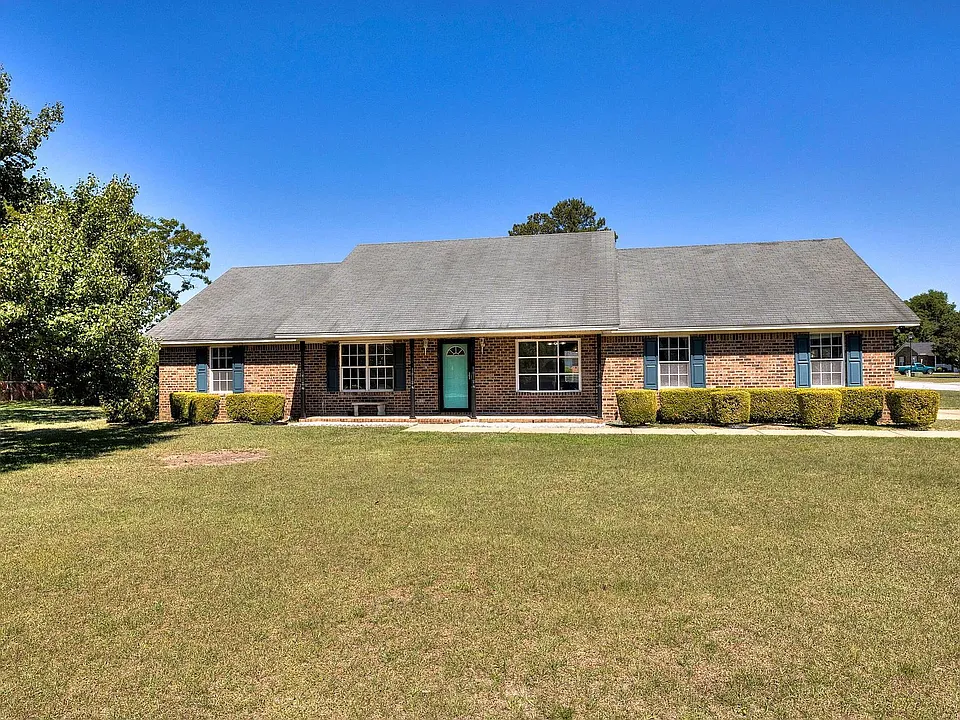 2605 Nicholson Dr