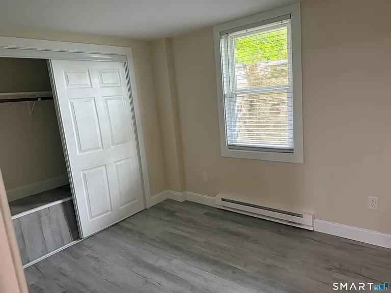 101 Thames St — Photo 6