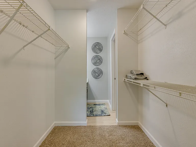 The Landon Apartments — Photo 13