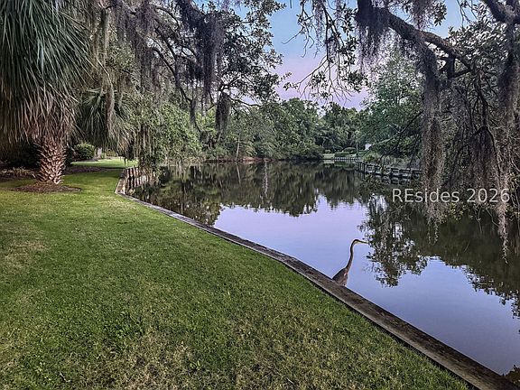 5th image of 46 Hearthwood Dr