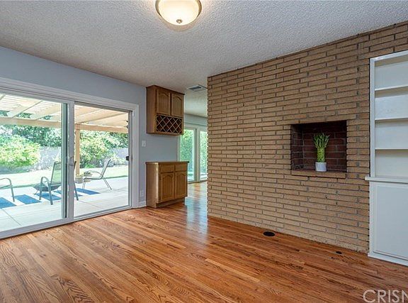 5th image of 15939 Bahama St