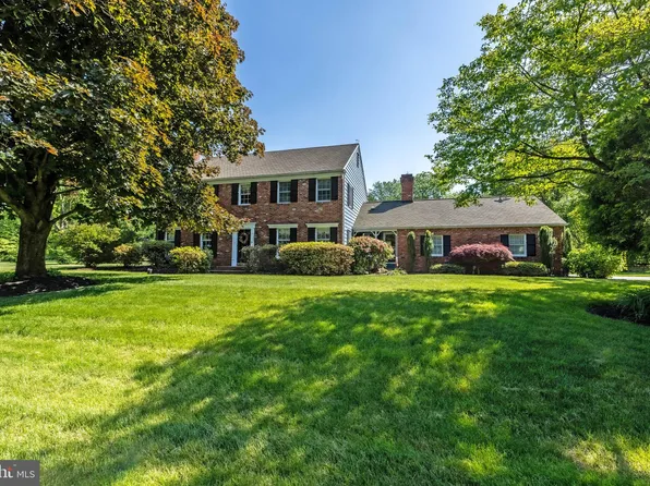 9 Devon Dr, New Hope, PA 18938