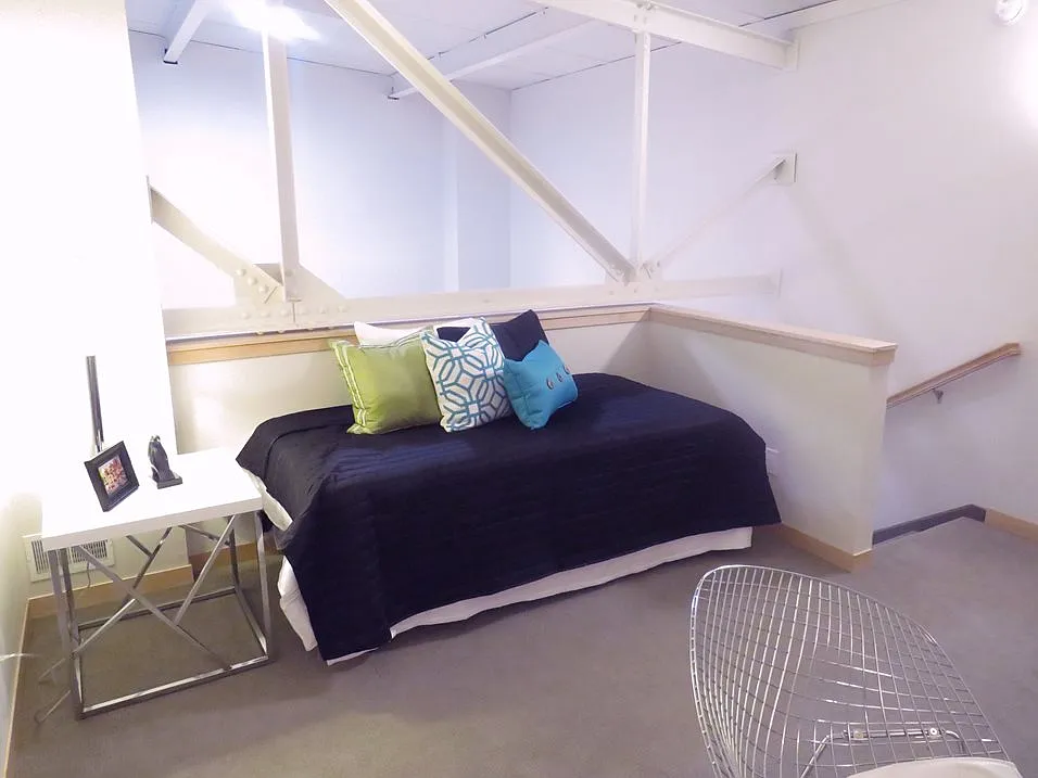 Nichols Station Apartments — Photo 4