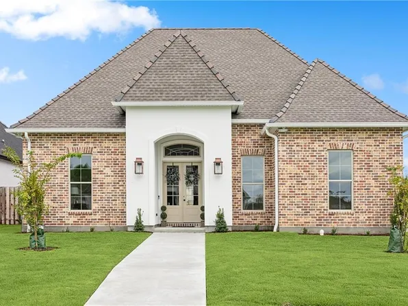 100 Wood Duck Dr, Belle Chasse, LA 70037