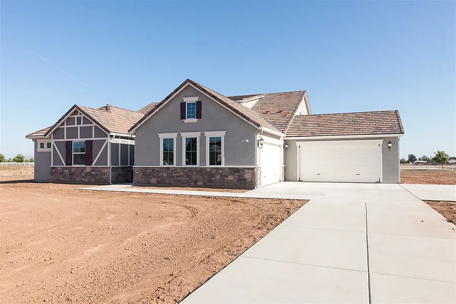 12537 E Sussex Way photo 1