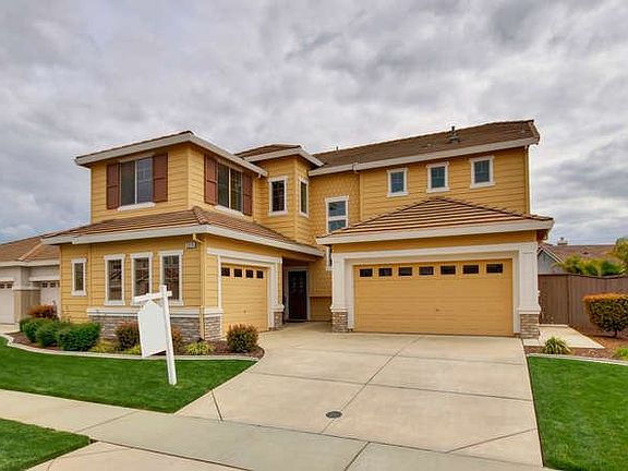 2nd image of 2519 Lincoln Airpark Dr