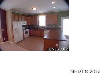4th image of 104 Sweet Briar Ct