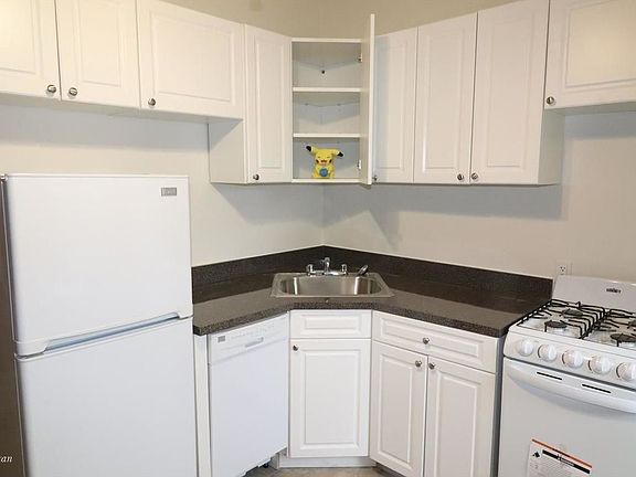 2nd image of 514 E 83rd St APT 5w