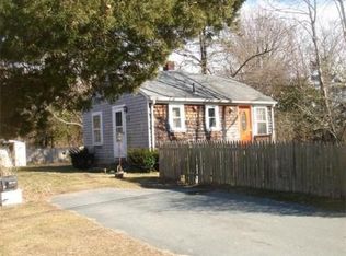 6 Mendell Rd, Mattapoisett, MA 02739