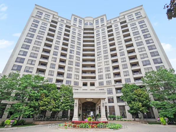 9225 Jane St #614, Vaughan, ON L6A 0J7