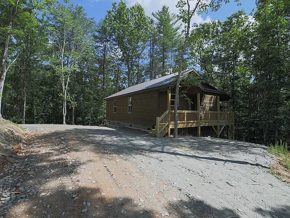 2nd image of 2422 Dickey Rd