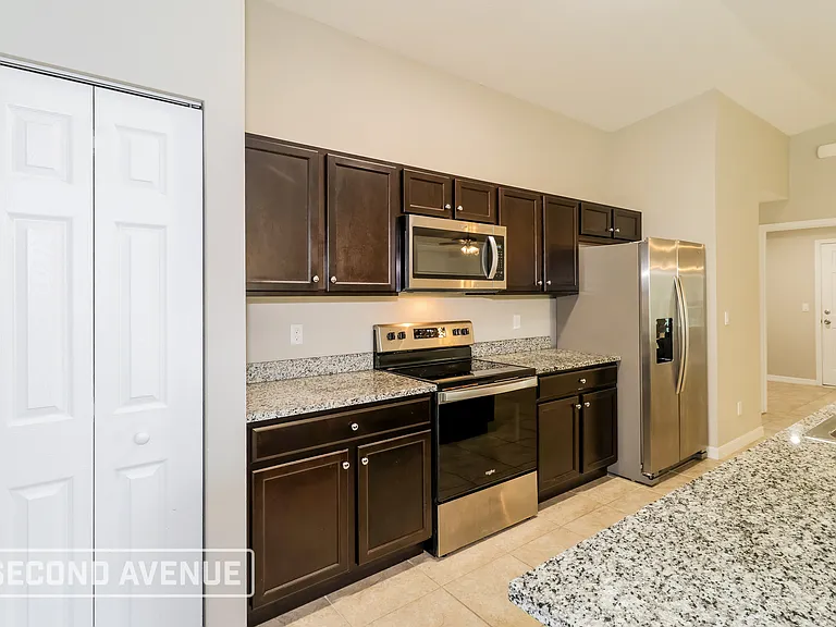 360 Brandt Ave NE — Photo 2
