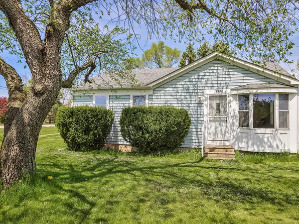 15926 93rd St, Bristol, WI 53104