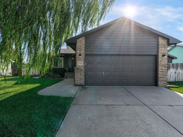 1706 N Nickelton Cir, Wichita, KS 67235