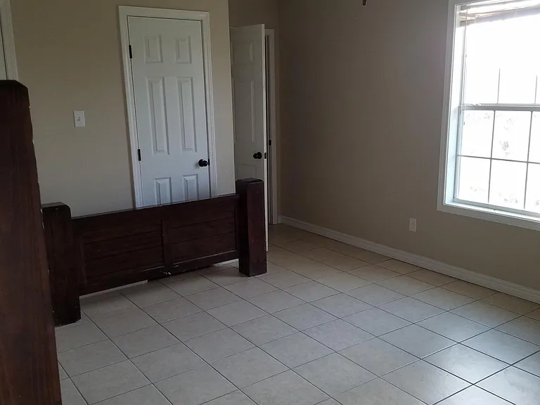 1252 Chace Rd #G — Photo 7