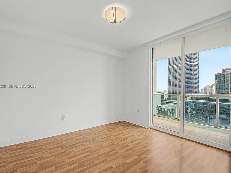 1250 S Miami Ave — Photo 7