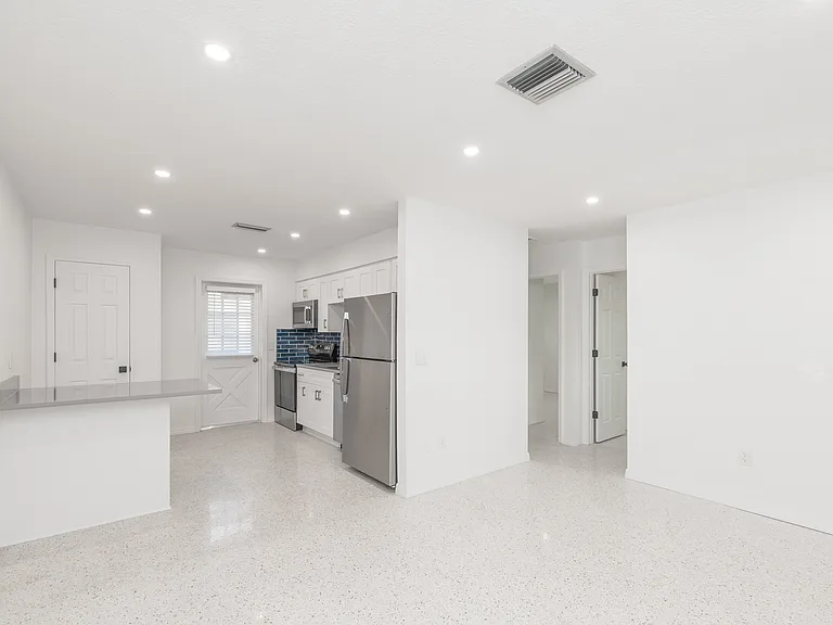 1348 Boylan Ave #A — Photo 18