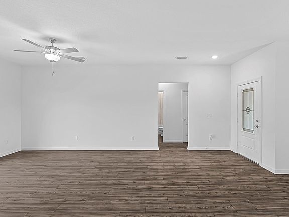 5th image of 8436 104th Court