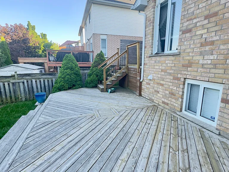 908 Copper Leaf Cres — Photo 16