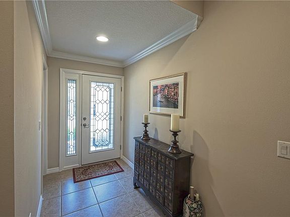 2nd image of 5553 Siracusa Ln