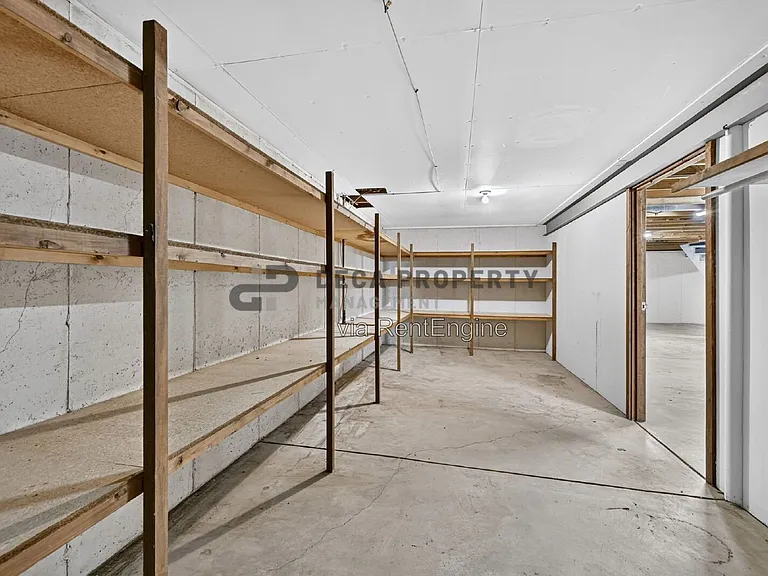 10327 Dorenshire Ct — Photo 37