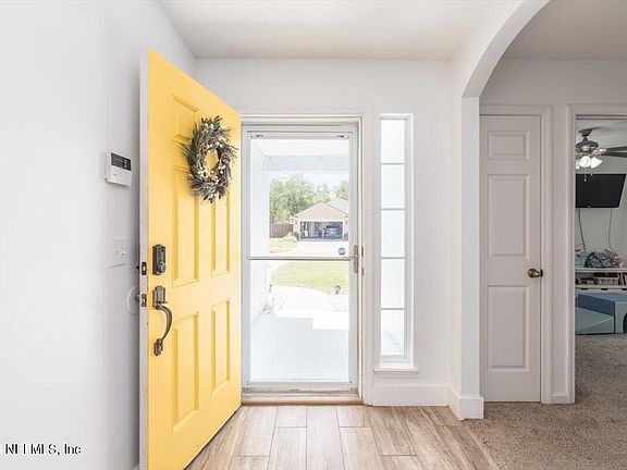 4th image of 952 BECKINGHAM Drive