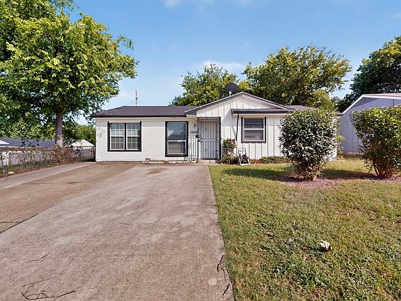 3rd image of 3846 Happy Canyon Dr