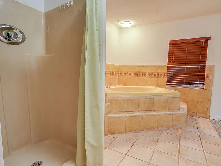 2960 Leslie Dr — Photo 19