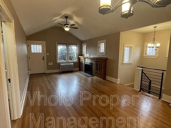 5th image of 4292 N King St
