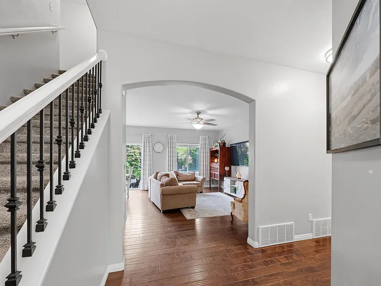 4009 W Troon — Photo 5