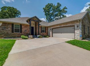 1075 S 21st Ave, Ozark, MO 65721