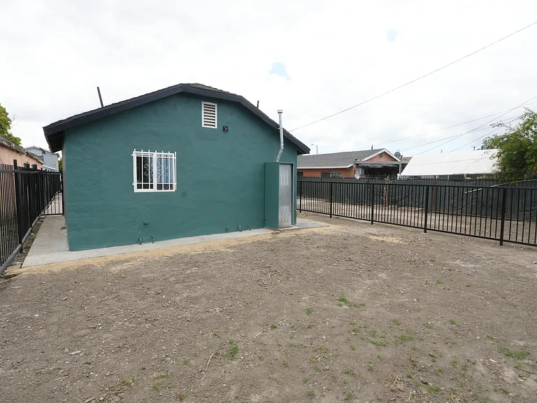 10727 Gorman Ave #2 — Photo 11