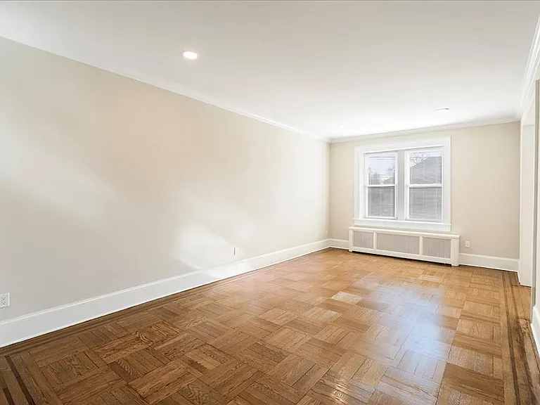 24 Springfield Ave Apartments — Photo 12