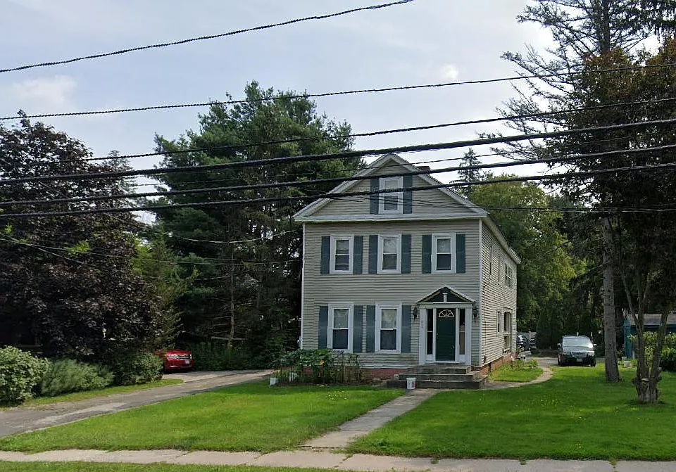 264 Main St #1
