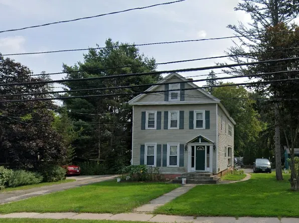 264 Main St APT 1, Easthampton, MA 01027