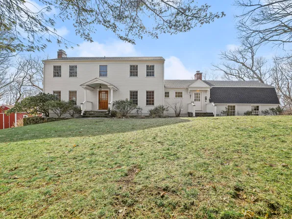 153 Spoonwood Road, Wilton, CT 06897