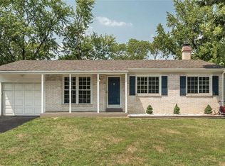 11843 Foxwood Dr, Maryland Heights, MO