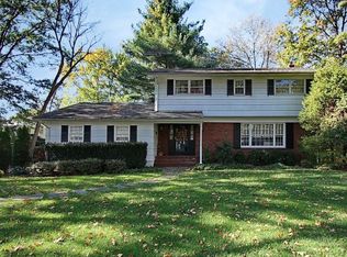 57 Canterbury Dr, Scotch Plains, NJ 07076
