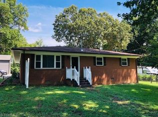 288 Shelton Ave, Lexington, NC 27295