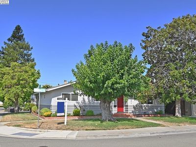 618 Falcon Way, Livermore, CA, 94551