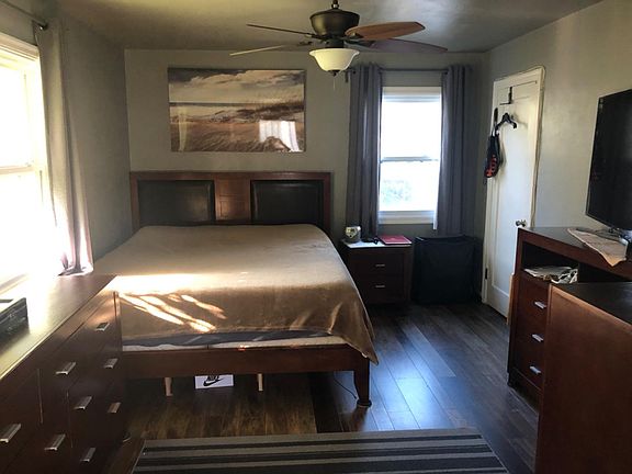 3rd image of 2273 Fernley Ave