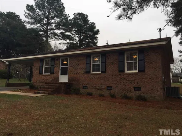 40 Lester St, Angier, NC 27501