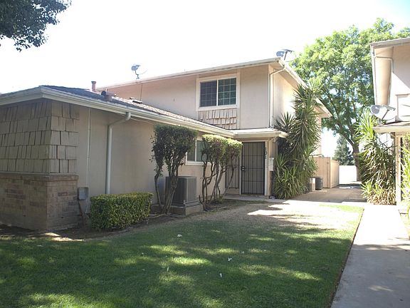 5th image of 4986 N Holt Ave