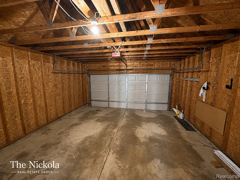 3132 Louis Dr — Photo 23