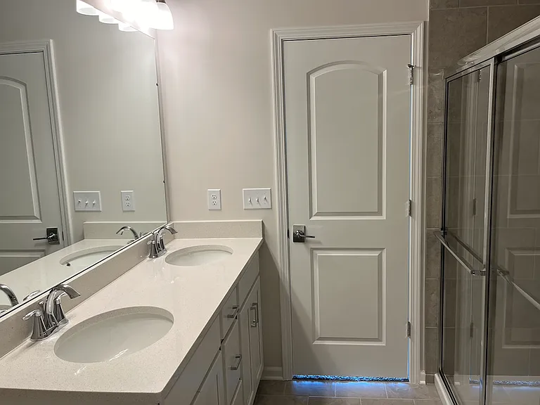 3494 Park Creek Ln — Photo 8