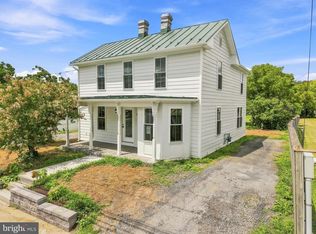 5285 Germain St, Stephens City, VA 22655