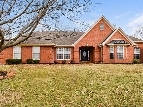 3rd image of 4480 Glenchase Dr