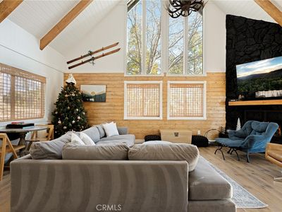 788 Crown Dr, Lake Arrowhead, CA, 92352