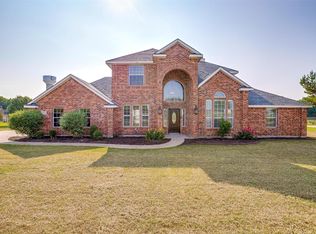 1904 Buckskin Rd, Crowley, TX 76036